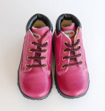 Kız Çocuk Bağcıklı Bot