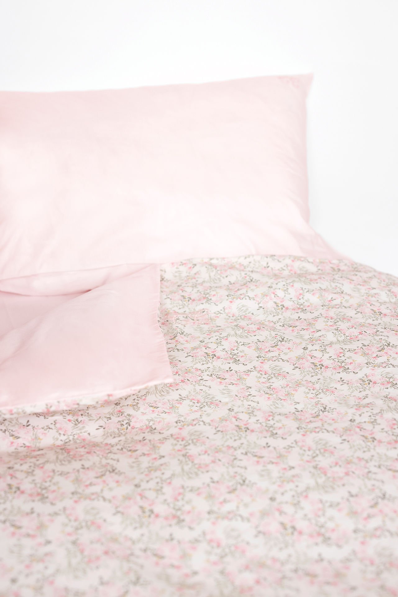 Kız Bebek Nevresim Takımı Jardin Hivernal