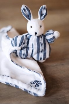 Çizgili Tavşan Uyku Arkadaşı 1977