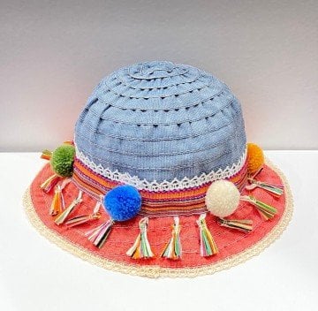 Kız Çocuk Püsküllü Şapka