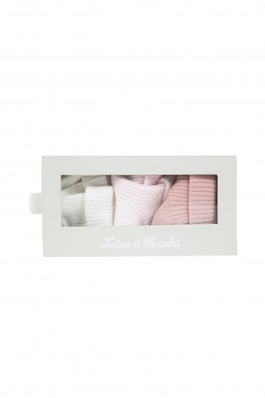 Kız Bebek Çorap (hediye kutusu içinde)