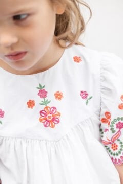 Kız Çocuk Nakışlı Tunik + Şort Set Beyaz